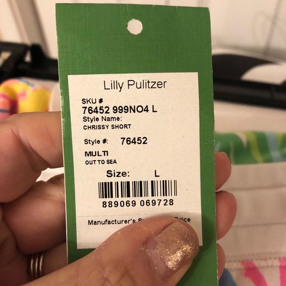 ❌SOLD❌Lilly Pulitzer Chrissy Shorts - Picture 6 of 6